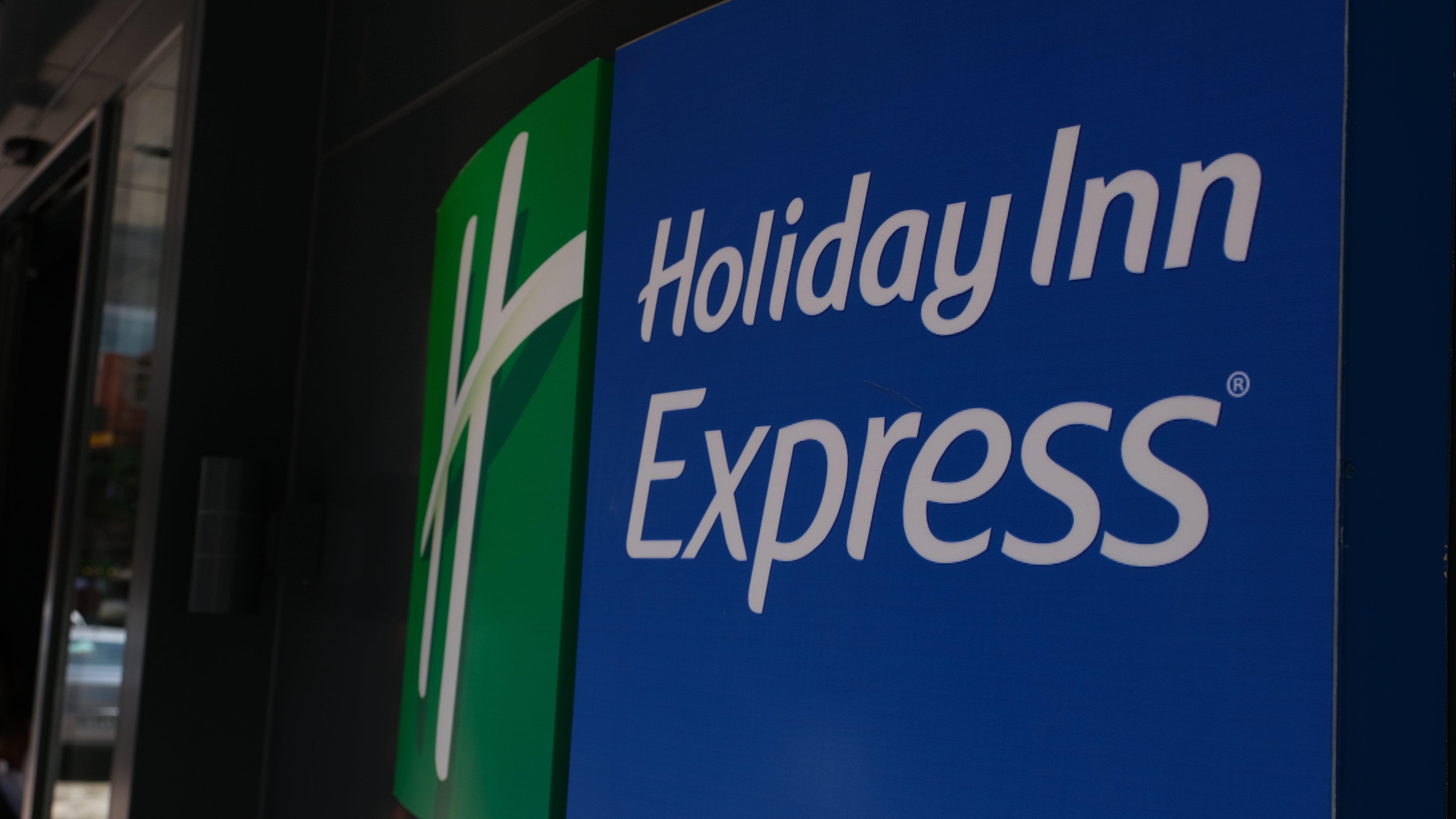 Holiday Inn Express - Istanbul - Atakoy Metro, An Ihg Hotel Exterior photo